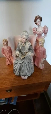 Florence Ceramics  "Memories", "Roberta", 2  "Winkum"s  as a family set Foto 1 de 4