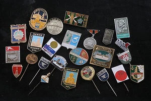 Soviet Union Lot Set of 25 City Town Badges Pin Place Monuments Travel Tourist B - Picture 1 of 5