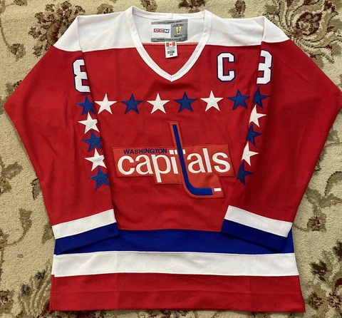 CCM Alex Ovechkin Washington Capitals Jersey Size 48 Large Hockey NHL #8 Cover