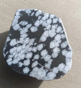 Copo de nieve obsidiana vidrio pulido como hecho a mano EE. UU. Cabujón de exhibición de forma libre - Imagen 1 de 13