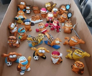27 Vintage Garfield Comic Strip Cat 1980s PVC Figure Lot Christmas Pokey Santa - Picture 1 of 1