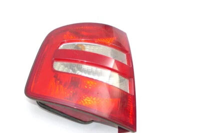 Skoda Fabia 6Y Kombi Combi Luz Trasera Original Izquierda - Imagen 1 de 4