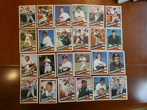 1985 TOPPS BASEBALL CARD TEAM LOT GIANTS  24   CARDS - Picture 1 of 1