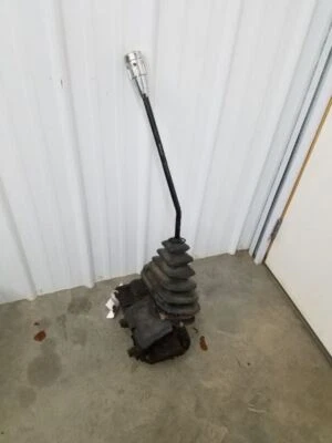 F250      1984 Transmission Shift 284131 - Image 1 of 4