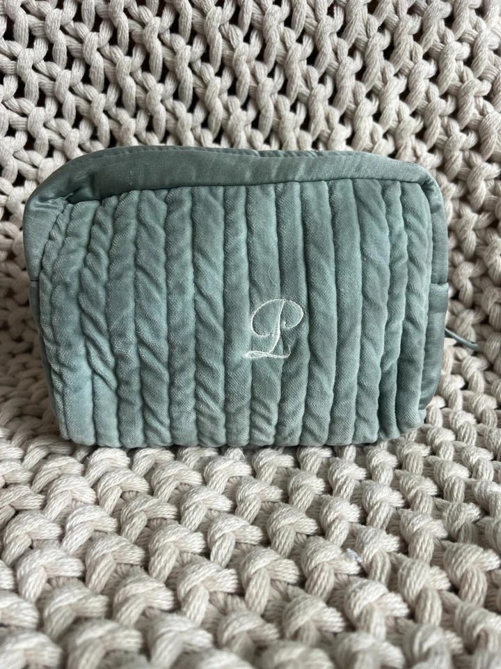 Pottery Barn косметический макияж сумка синий выстеганный бархат шелк с монограммой "P" - Изображение 1 из 1