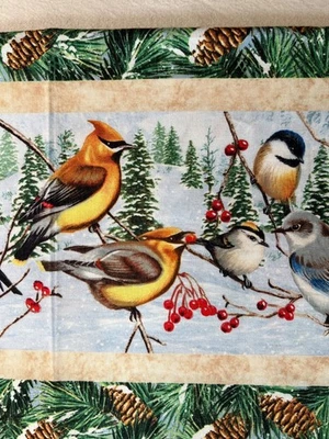 "Panel de bayas de piña pájaro reuniones de invierno Wilmington fuera de stock 56"" L x 45"" W" Foto 1 de 4