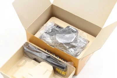 262xxx [SIN USAR EN CAJA] Nikon FM3A negra 35 mm SLR solo cuerpo de cámara fotográfica Foto 1 de 4