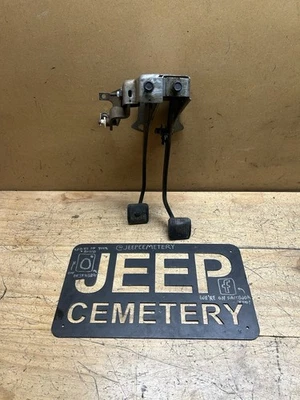 Conjunto de pedal de freno de embrague OEM 84-90 Jeep Cherokee XJ Comanche MJ Foto 1 de 4