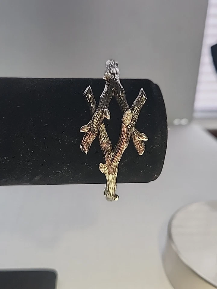 Brazalete con bisagras Stephen Dweck de plata con rama Fortuna Foto 1 de 4