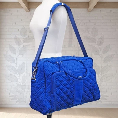 ❤️ Vera Bradley Weekender Zafiro Azul Real Acolchado Microfibra Medio Viaje Foto 1 de 4