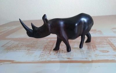 Statuette Figurine de Rhinocéros en Bois d'Ébène – Art Africain Animalier - Photo 1/4