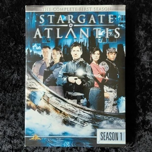 Stargate Atlantis Complete First Season 1 DVD Set 💫 - Picture 1 of 4
