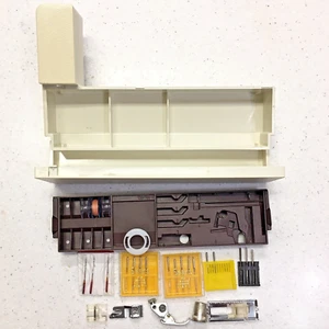 Pfaff 1171 Tiptronic Sewing Machine Accessory Tray Presser Hem Buttonhole Foot - Picture 1 of 6