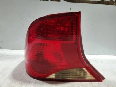 2001-2003, Ford Focus sedán, luz trasera izquierda del conductor, número de pieza: 1S4Z-13405-CA Foto 1 de 4