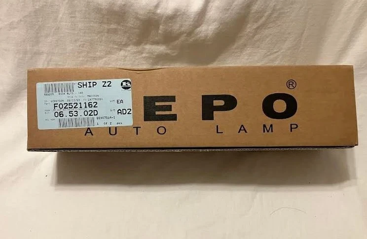 Luz de señalización lateral de estacionamiento del lado del pasajero DEPO para Ford-150-FO2521162 1978-1979 Foto 1 de 4