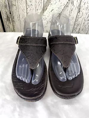 LL Bean Sandals Women's 8M Brown  Leather Cork Comfort Thong Flip Flop - Image 1 of 4