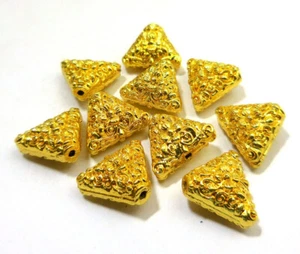 10 PCS 12X4MM TRIANGLE TEXTURED NEPALESE BEAD 18K GOLD PLATED 704 SHA-394 - Picture 1 of 3