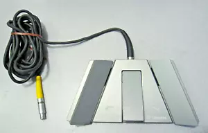ConMed Linvatec 3-Pedal Fußschalter/Fußsteuerung für D3000 Advantage Antriebssystem - Bild 1 von 5