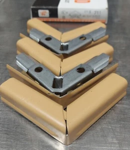 Lot of 5 - WIREMOLD 711 FLAT ELBOW 90° BUFF - Picture 1 of 4