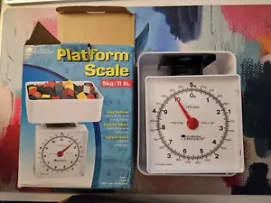 Learning Resources Platform Scale 5kg/11 lb capacity - Picture 1 of 3