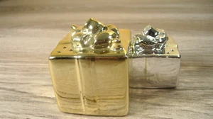 Salt & Pepper Shakers Russ Brand Christmas Silver & Gold-Toned Gift-Shaped - Picture 1 of 6
