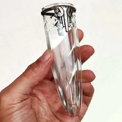 ANCIEN PIQUE-FLEUR DE VOITURE CALECHE  BOUQUETIÈRE SOLIFLORE - Photo 1/4