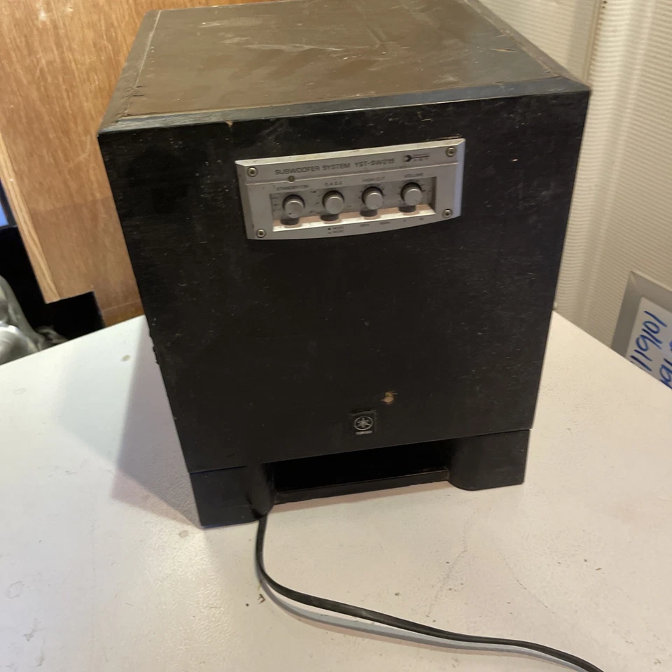 yamaha yst-sw215 - image 1 of 1