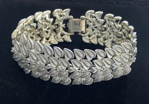 Vintage CORO Silver Tone Wide Leaf Leaves Link Bracelet 7” - Picture 1 of 6
