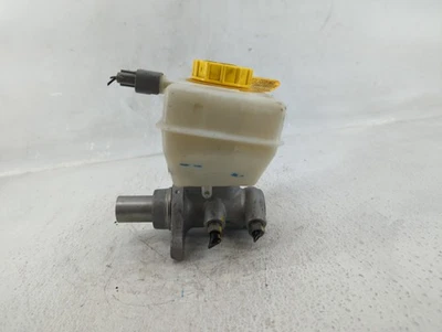 Главный цилиндр тормоза 2010-2019 Jaguar Xj X44HW - Изображение 1 из 4