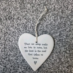 East of India Porcelain Hanging Round Heart Keepsake with Sentiment - Picture 1 of 2