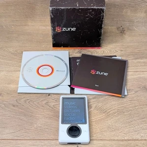 Microsoft Zune 30GB MP3 Digital Media Player Original Weiß 2000+ Songs mit Box - Bild 1 von 15