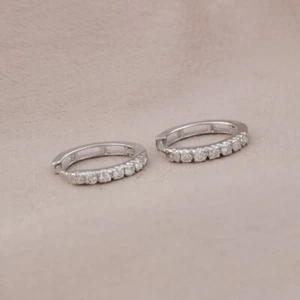 Natural SI/H Round Diamond Hoop Huggie Earrings 18k White Solid Gold 0.15 Ct - Picture 1 of 9