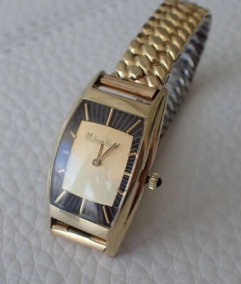 Reloj Lucien Piccard curvo de oro amarillo macizo de 14 quilates para hombre o mujer Foto 1 de 4