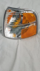 Corner Light For 2002-2005 Ford Explorer Driver Side - Picture 1 of 8