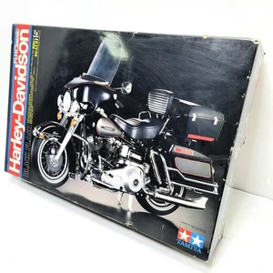 TAMIYA 1/6 Harley-Davidson FLH Classic BLACK VERSION NO.37 RAR BIG SCALE SERIES - Picture 1 of 12