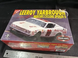 Polar Lights LeeRoy Yarbrough Mercury Cyclone Spoiler II 1/25 NASCAR Sealed Kit - Picture 1 of 5