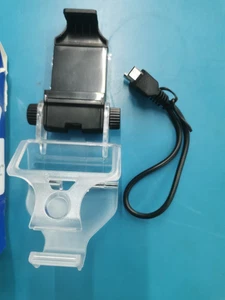 Dobe Mobile phone clamp for PS4 controller - Picture 1 of 3