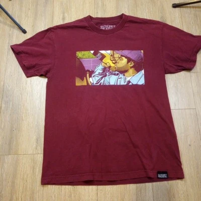 Camiseta Gráfica Street Dreams Para Hombre Camisa Grande Manga Usada Borgoña Foto 1 de 4