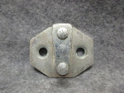 Cerradura de pestillo de puerta Buick Rendezvous 2002-2007 2003 2004 2005 2006 Striker OEM 24184 Foto 1 de 3