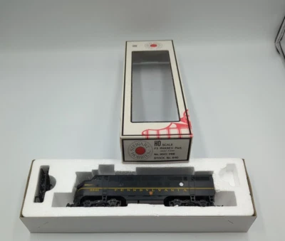 Locomotora diésel HO Stewart 8110 Pennsylvania F3 fase II PRR - probada Foto 1 de 4