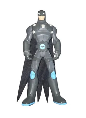 Prototype Resin Hand Paint 2005 MATTEL BATMAN KNIGHT SIGHT BATMAN ACTION FIGURE - Image 1 of 4
