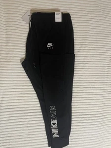 Nike Air Damen Plus Schwarz Jogginghose Cargo Hose DN4969-010 Mid Rise Plus 3XL Neu mit Etikett - Bild 1 von 3