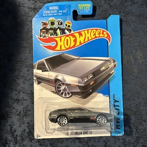 Hot Wheels 2011 New Models DeLorean Back To The Future Time Machine D84 - Picture 1 of 3