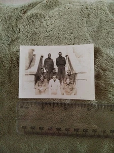 Antique Photograph Group Of Men In Uniform WWII - Picture 1 of 2