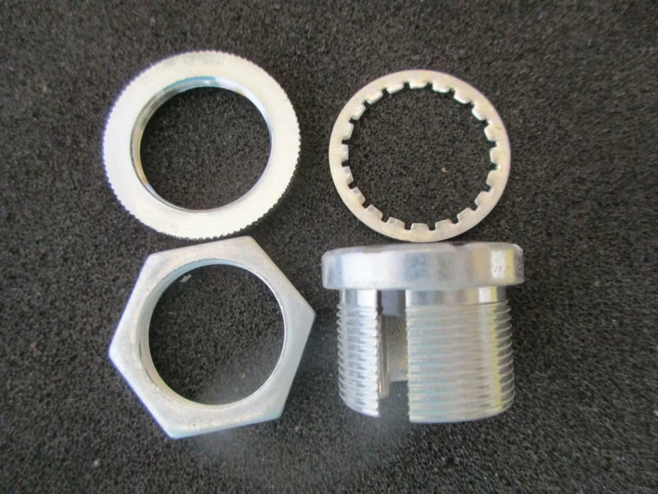 (1x) Amphenol Microphone Connector 91-PC4M 4-Pin Plug Male Chassis Panel Mnt NIP - Image 1 of 1