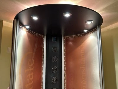 Körper Airbrush Tan Kabine -Sunvitale- Selbstbräuner Kabine - Bild 1 von 4