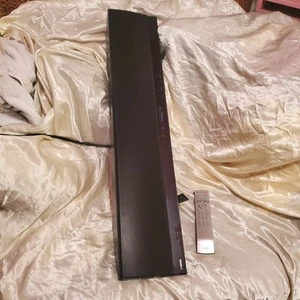 YAMAHA DIGITAL SOUND PROJECTOR YSP-4100 WITH REMOTE SOUND BAR AND REMOTE - Picture 1 of 11