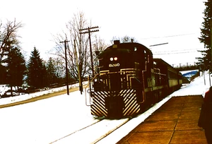 5x7 COLOR PHOTO NY CENTRAL RR PUTNAM DIVISION RS-3 #8260 BRIARCLIFF MANOR  3/58 - Picture 1 of 1