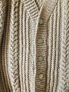Hand knit Boy's Very Soft Vest Tan Cable v-neck 6 pearl buttons Size 5,6,7 NEW - Picture 1 of 6