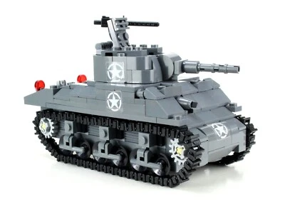 M4 Sherman US Army World War 2 Tank Custom Set made with real LEGO® bricks - Image 1 of 3